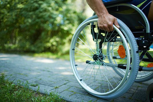 Aide à domicile en cas de handicap - Quimper, Douarnenez, Plogonnec